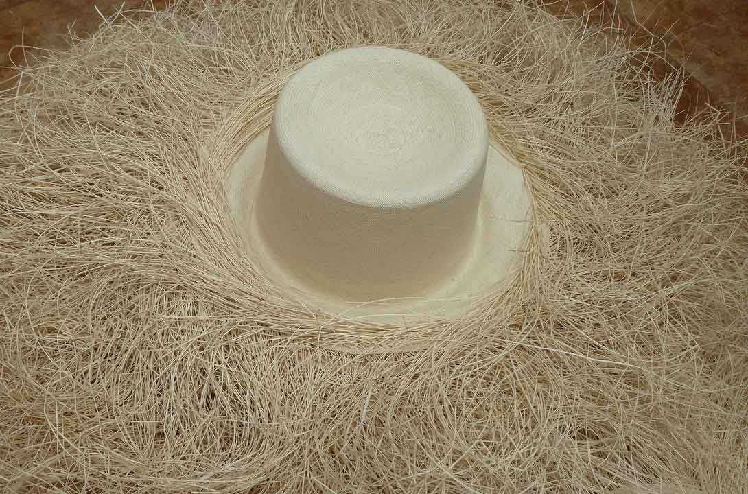 raw-panama-hat-being-woven.jpg