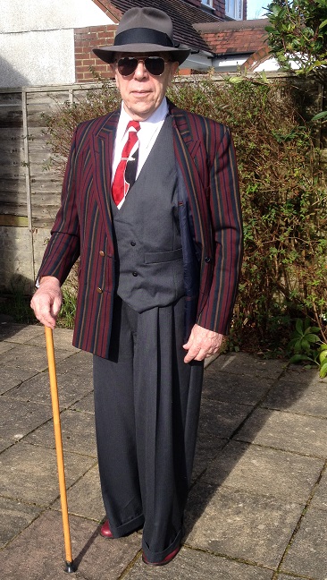 red blazer 003.JPG