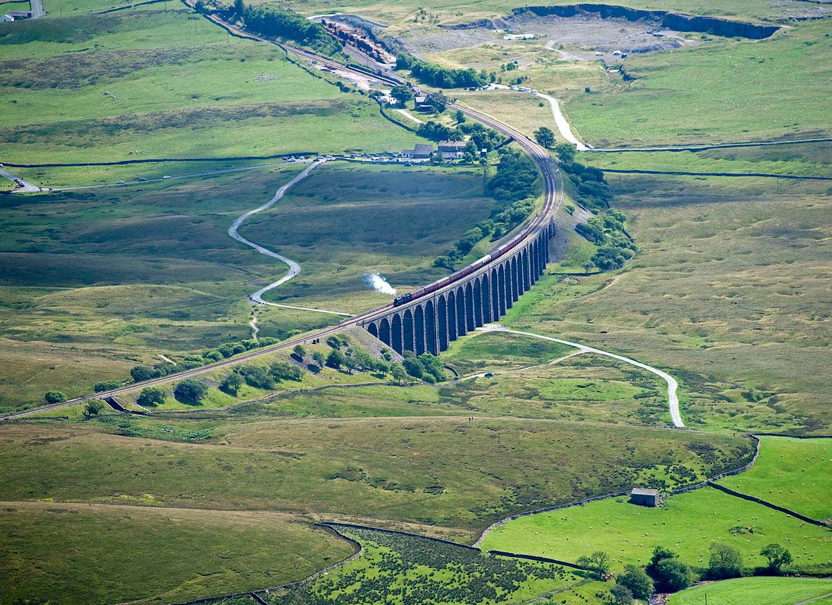 ribblehead viaduct 1.jpg