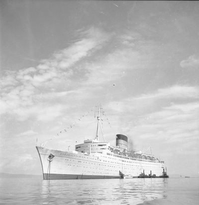 RMS_Caronia_(ca._1956).jpg