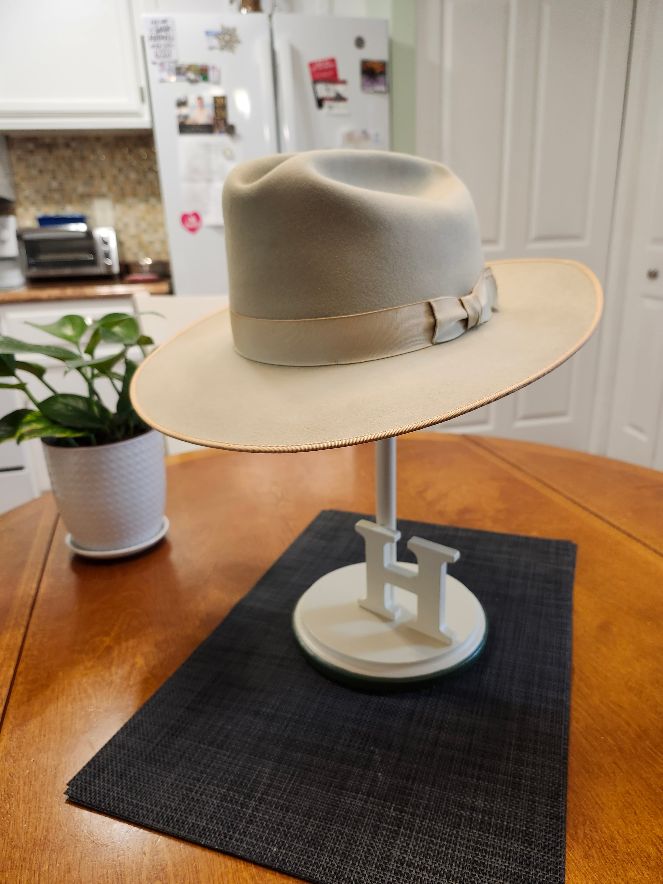 Royal Stetson front view.jpg