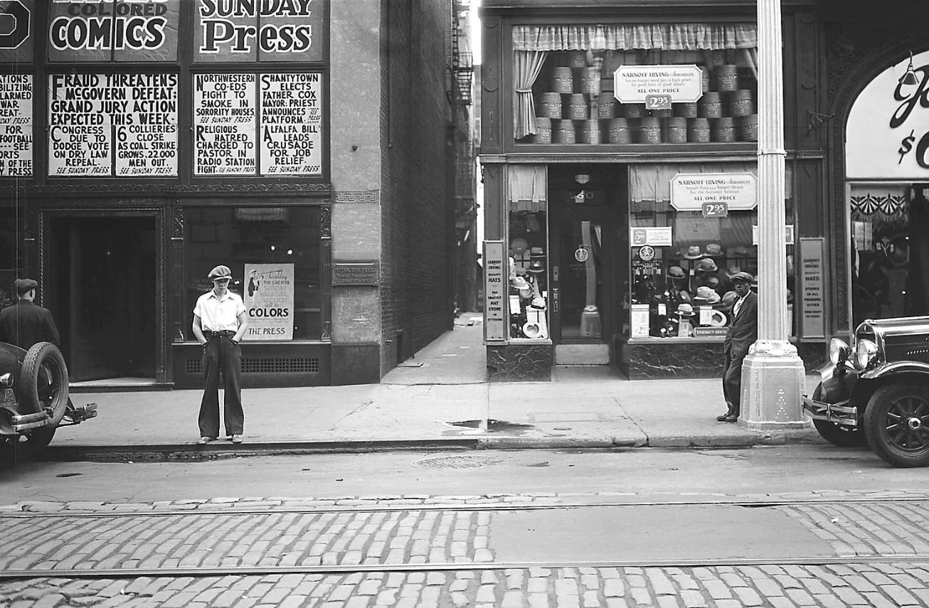 sarnoff_irving_hat_store.JPG