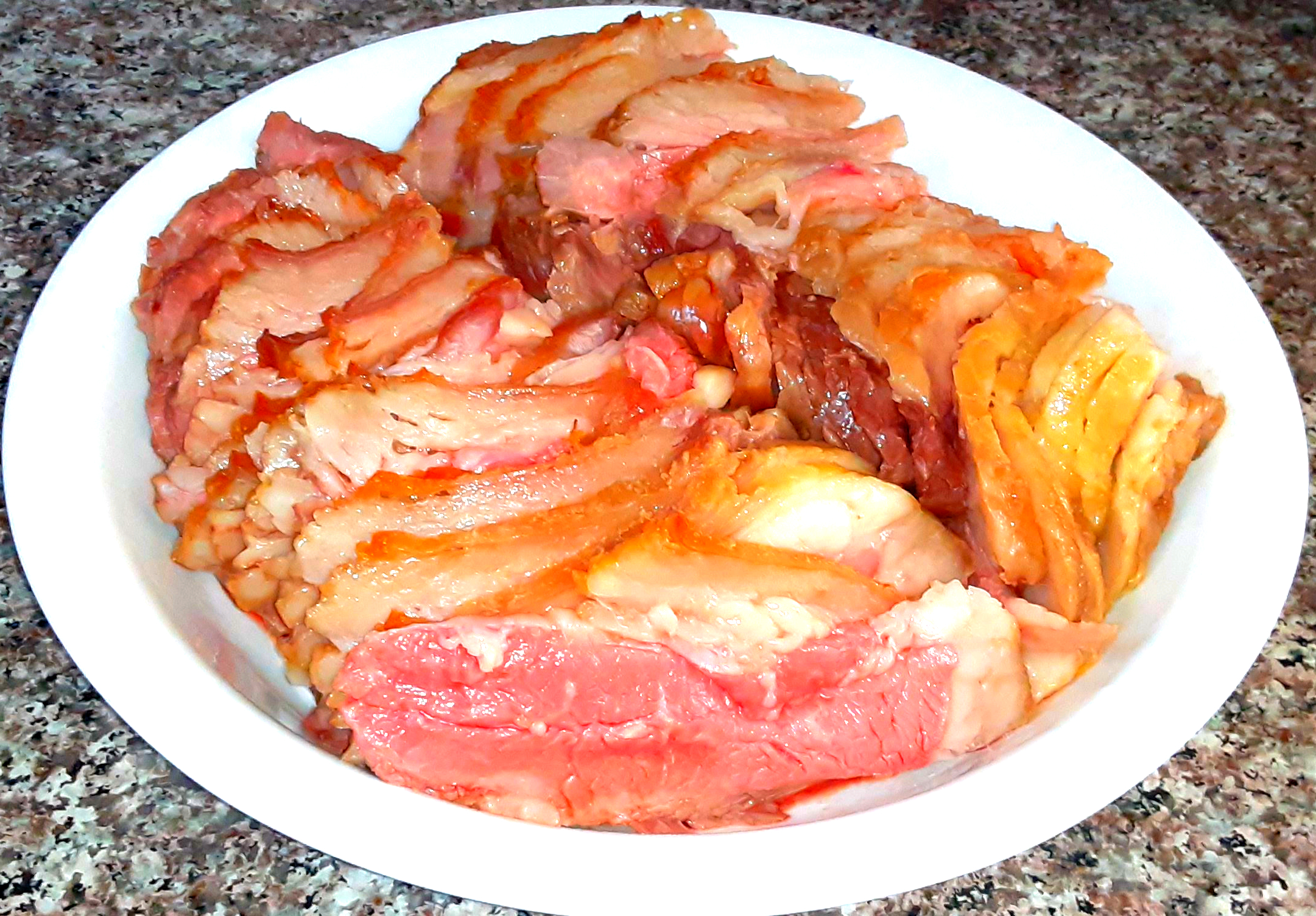 sliced tri tip.jpg