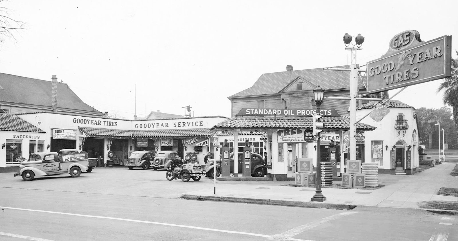 Standard-Oil-Gasoline-Circa-1940-Goodyear-Tires.jpg