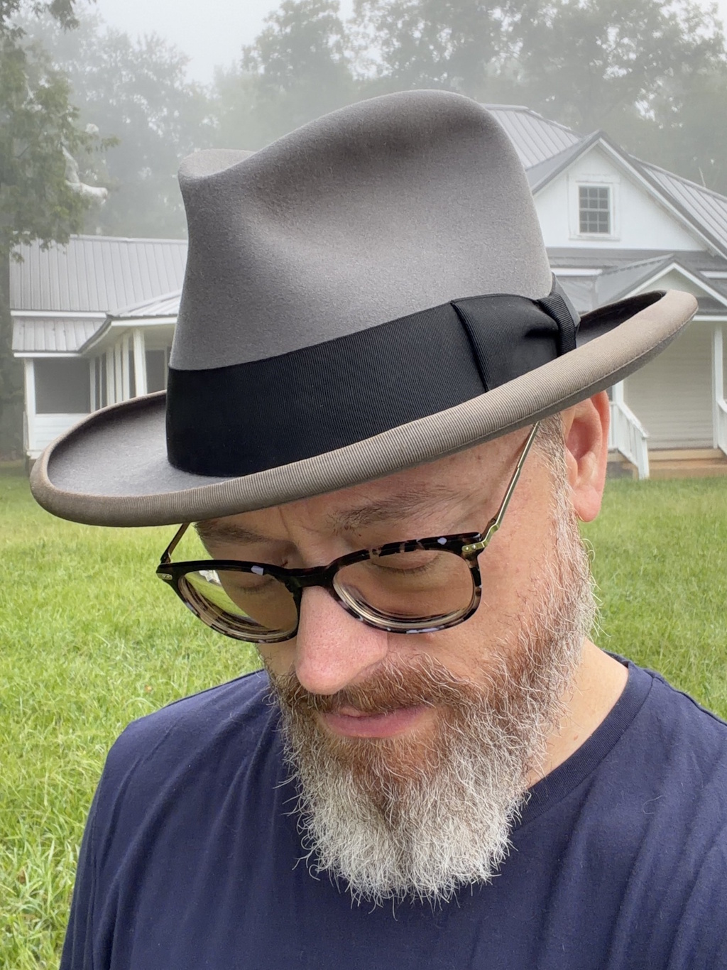 Stetson RD Homburg wearing (2).JPG