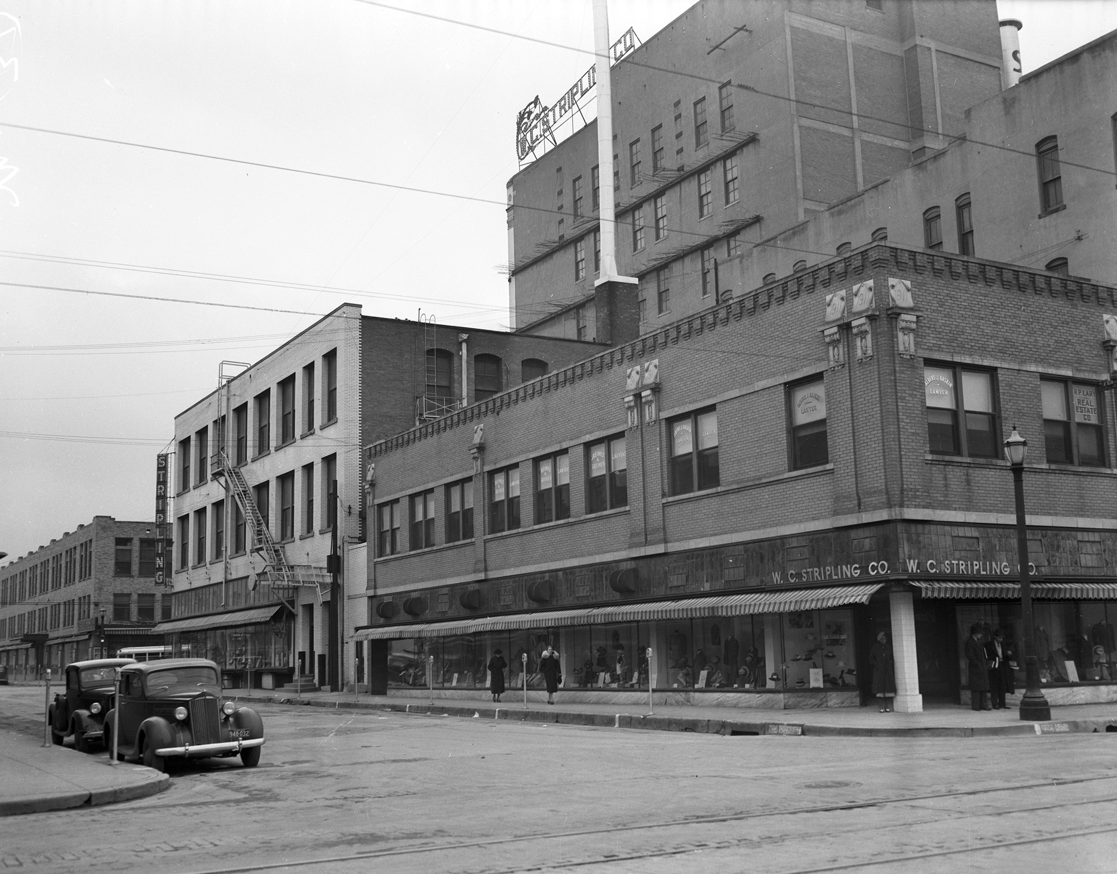 Stripling_Fort_Worth_1937.jpg