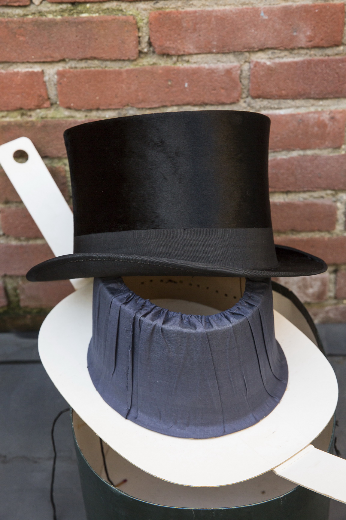 superior tophat_01.jpg