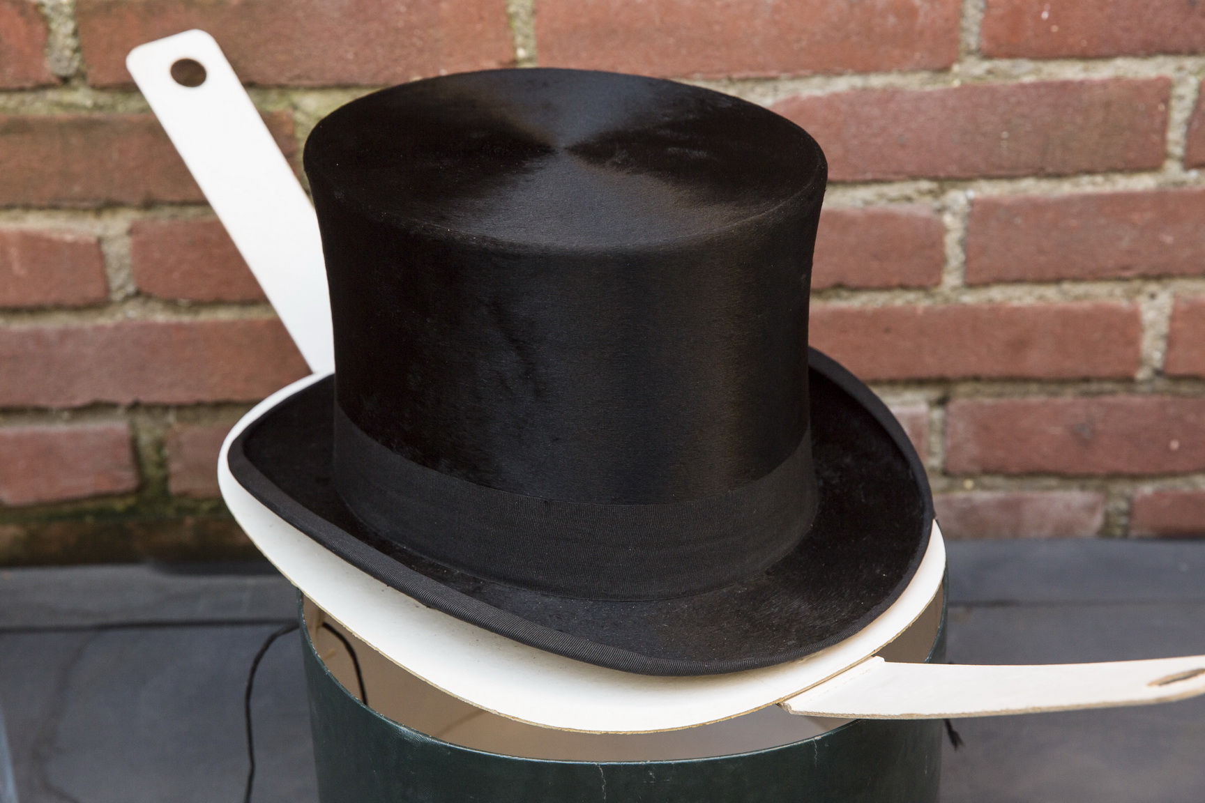 superior tophat_02.jpg