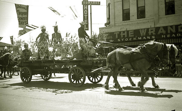 The_Wrangler_Cheyenne_Edwards_Hotel_1950s.jpg