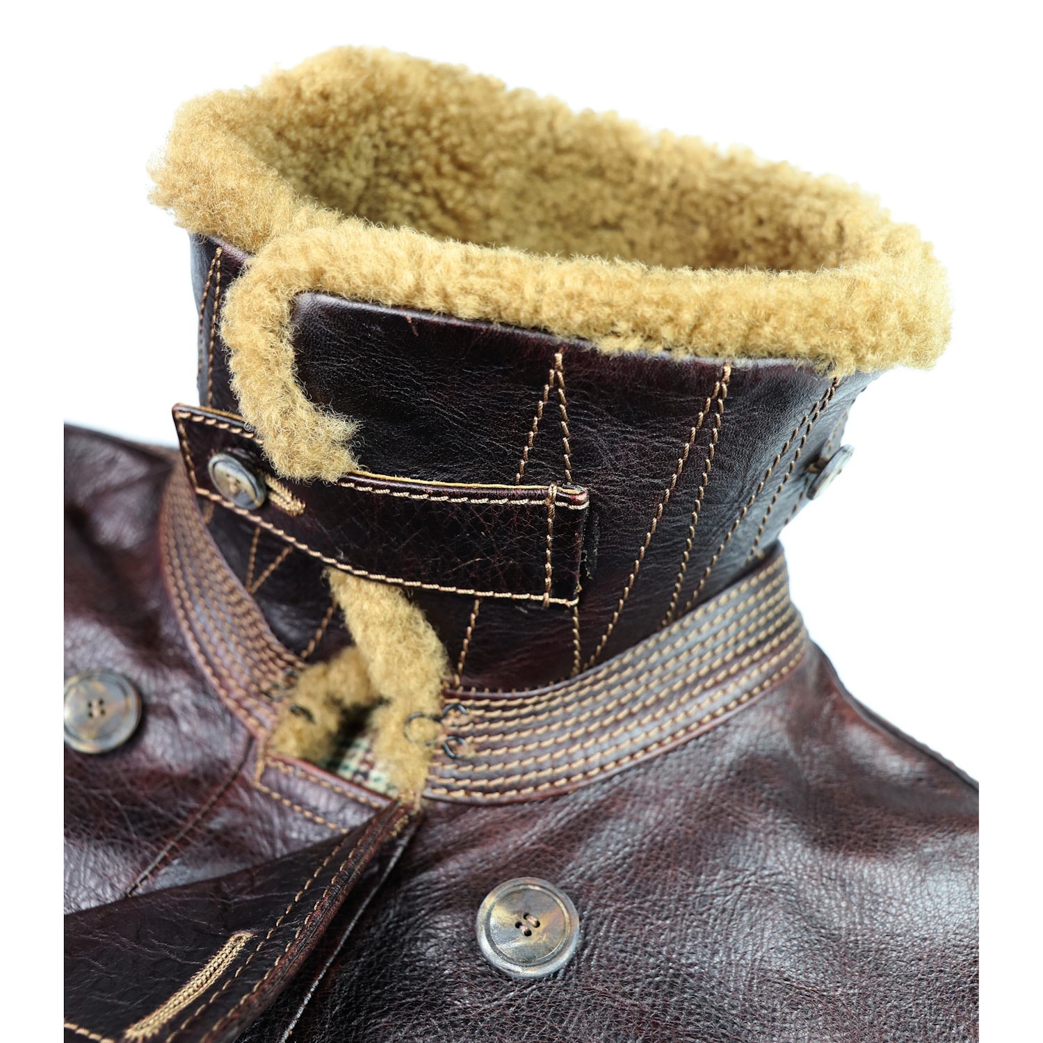 Thedi Barnstormer Burgundy Bruciato horsehide collar latch IG photo.jpg