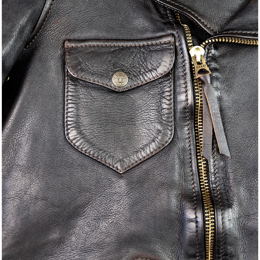 Thedi Evander Black Teacore Bruciato XL88 chest pocket IG square.jpg
