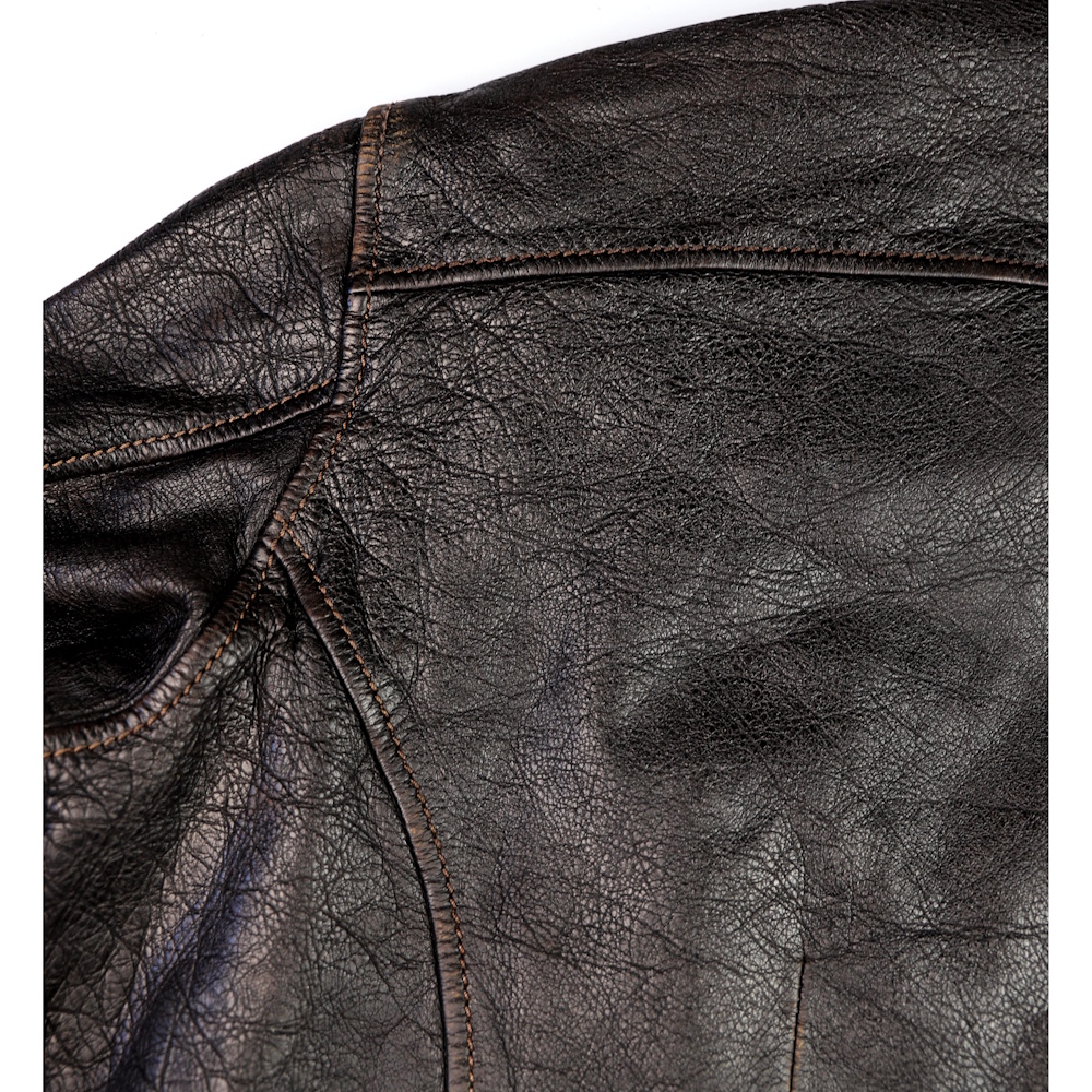 Thedi Evander Chestnut Bruciato horsehide 4XL upper back IG square.jpg