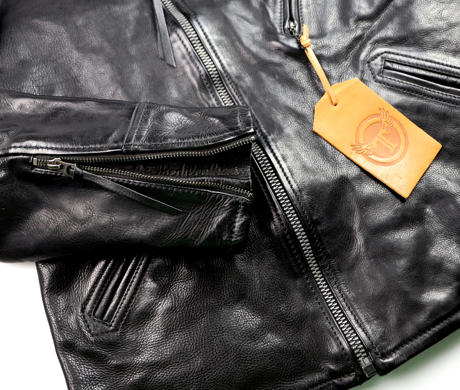 Thedi Evander custom Black Canneto Cowhide sleeve zipper.jpg