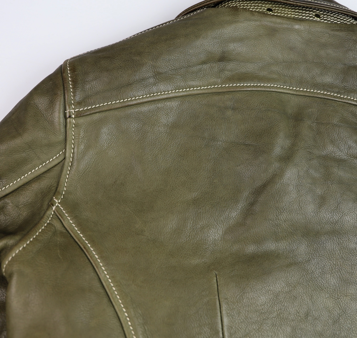 Thedi Evander Green Cowhide upper back.jpg