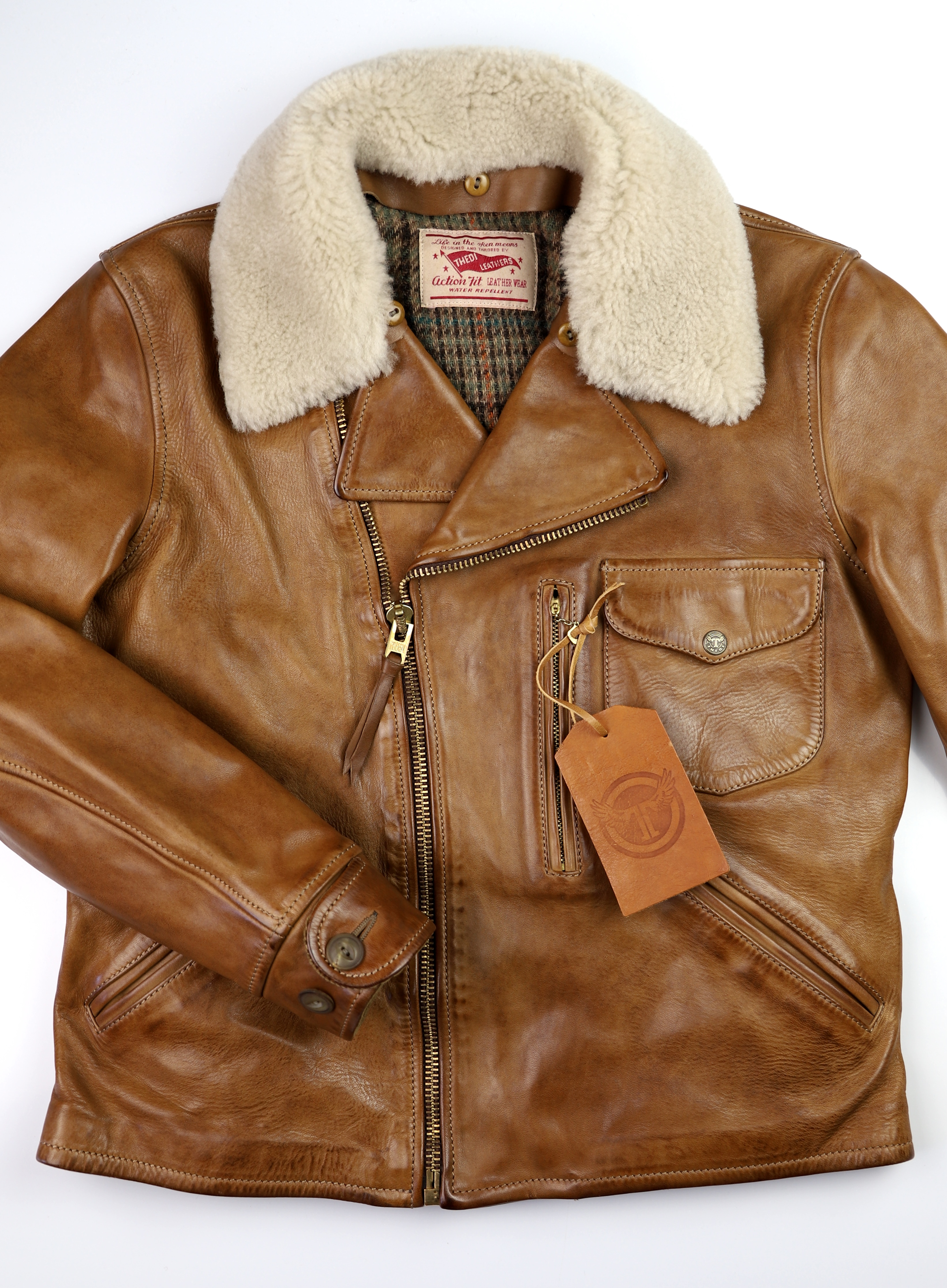 Thedi Hektor Bruciato Horsehide front.jpg