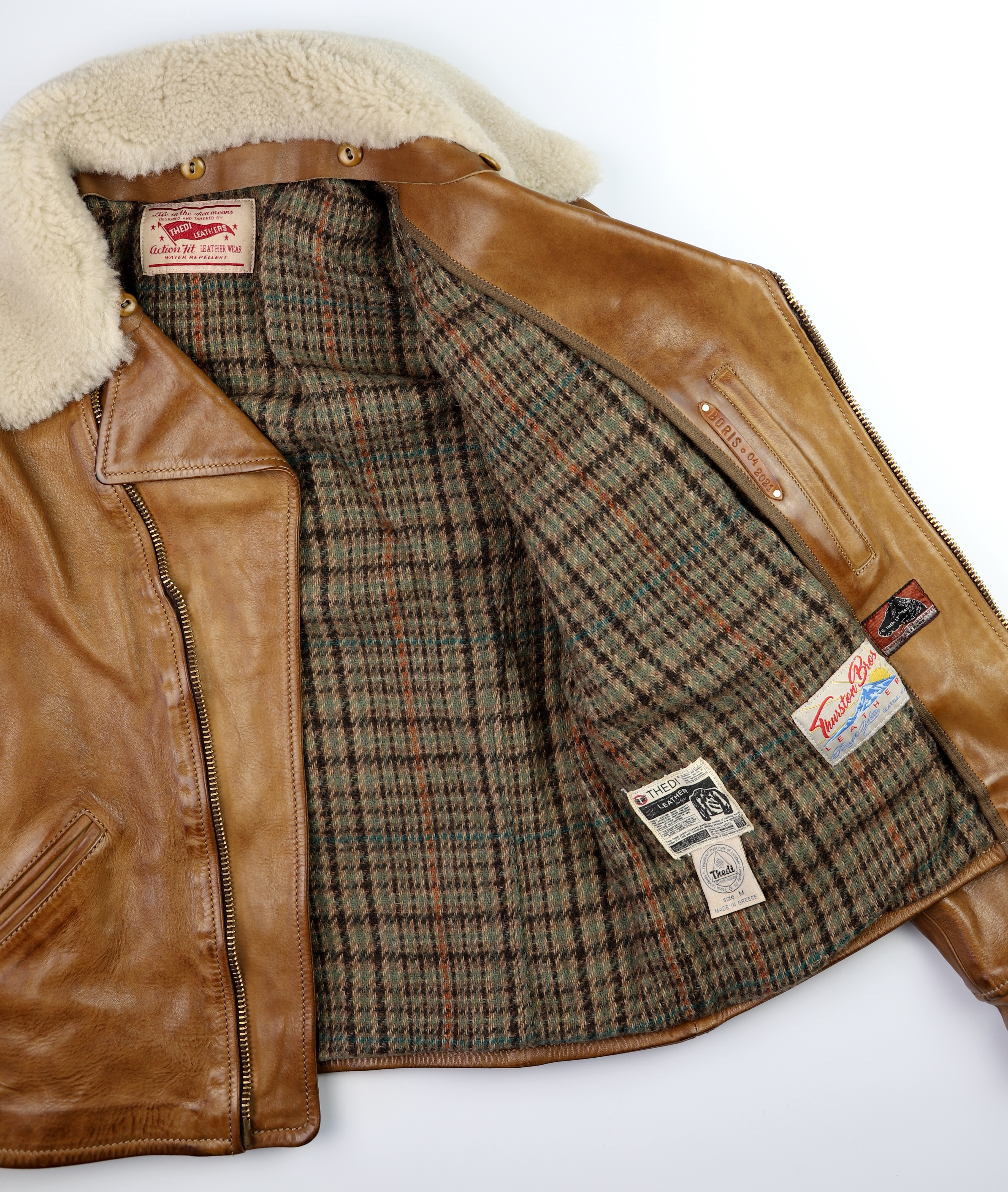 Thedi Hektor Bruciato Horsehide wool lining.jpg