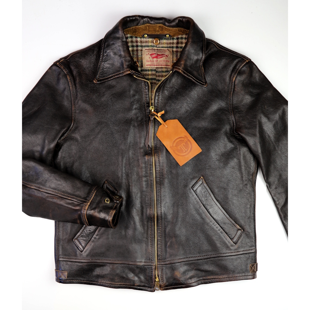 Thedi Idas Chestnut Bruciato Horsehide L65 front without collar IG square.jpg