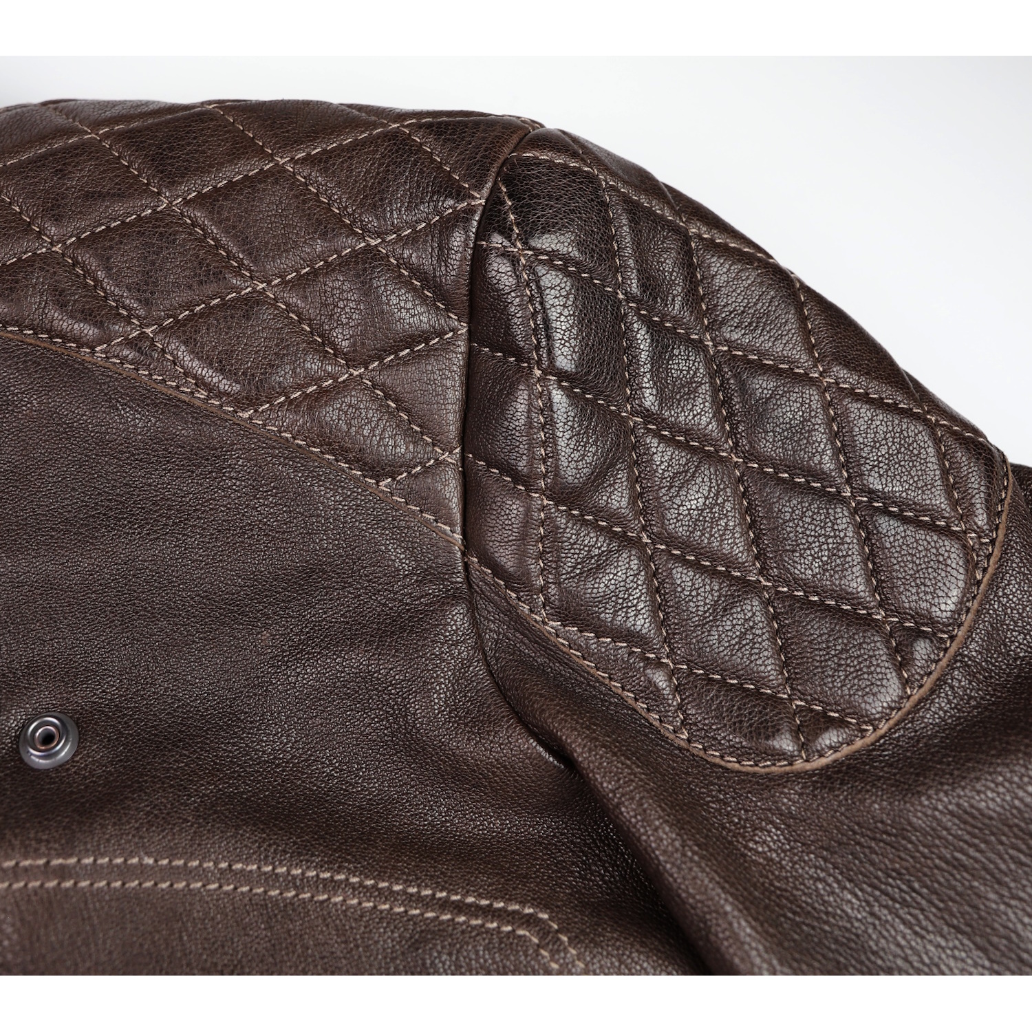 Thedi Maximos Cafe Racer Brown Calabria Goatskin Large shoulder quilting IG square.jpg