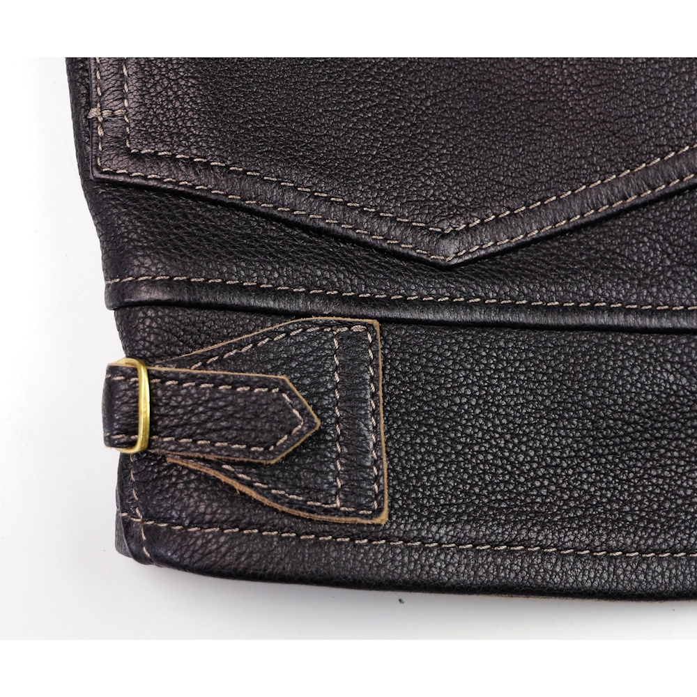 Thedi Niko Black Deerskin TW1 side strap.jpg