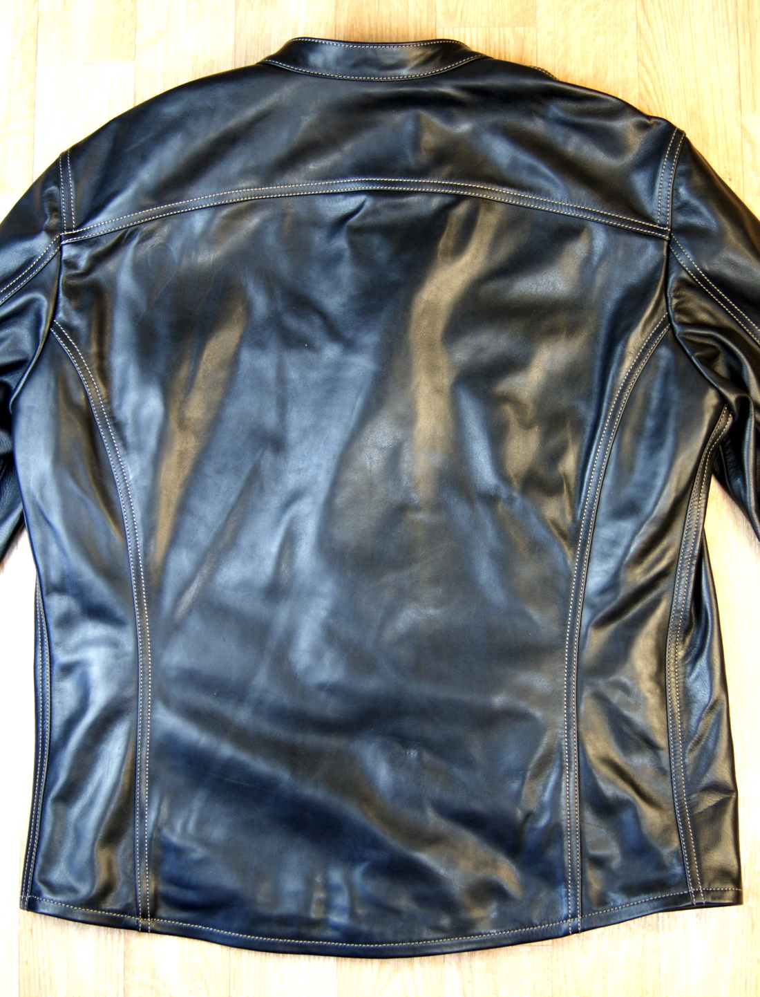 Thedi Phenix Black Horsehide 9GH back.jpg