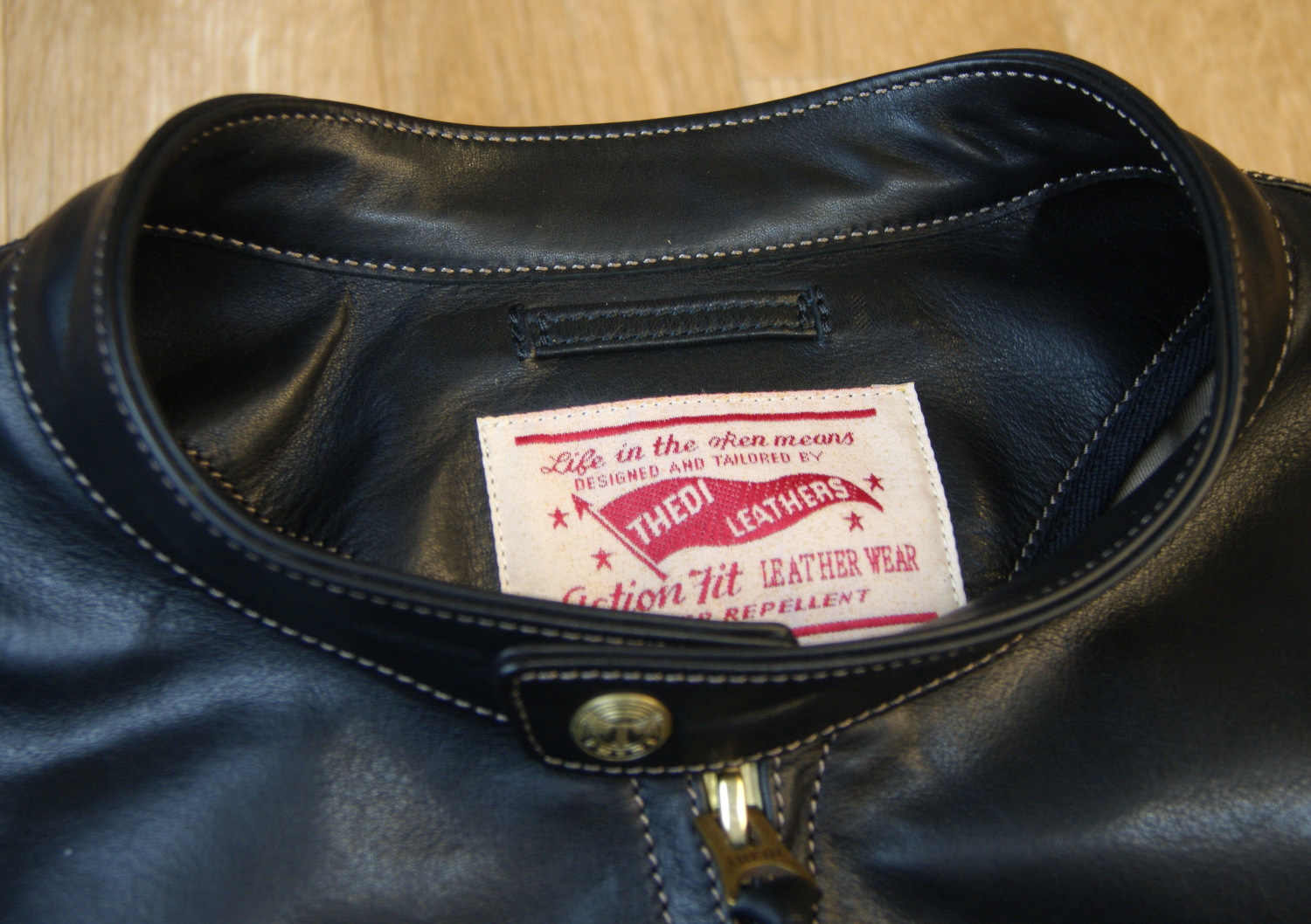 Thedi Phenix Black Horsehide 9GH tag.jpg