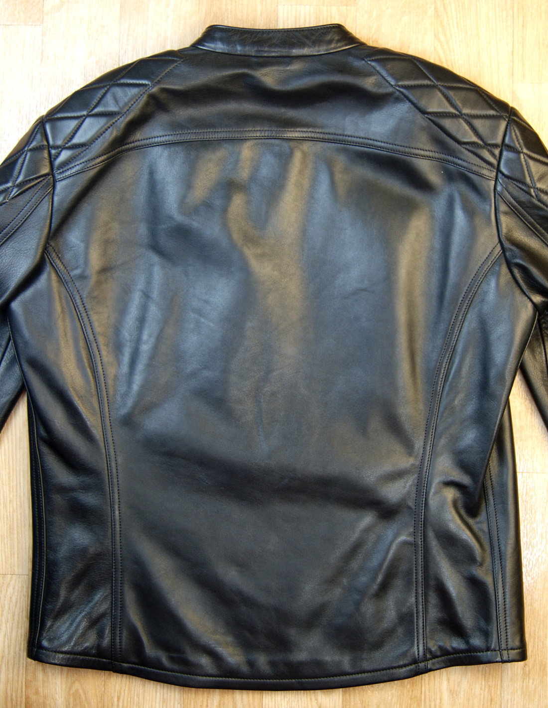 Thedi Phenix Black Horsehide THP15 back.jpg