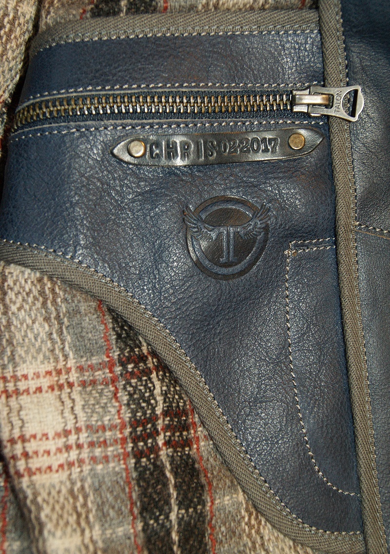 Thedi Phenix Blue Buffalo interior pocket.jpg