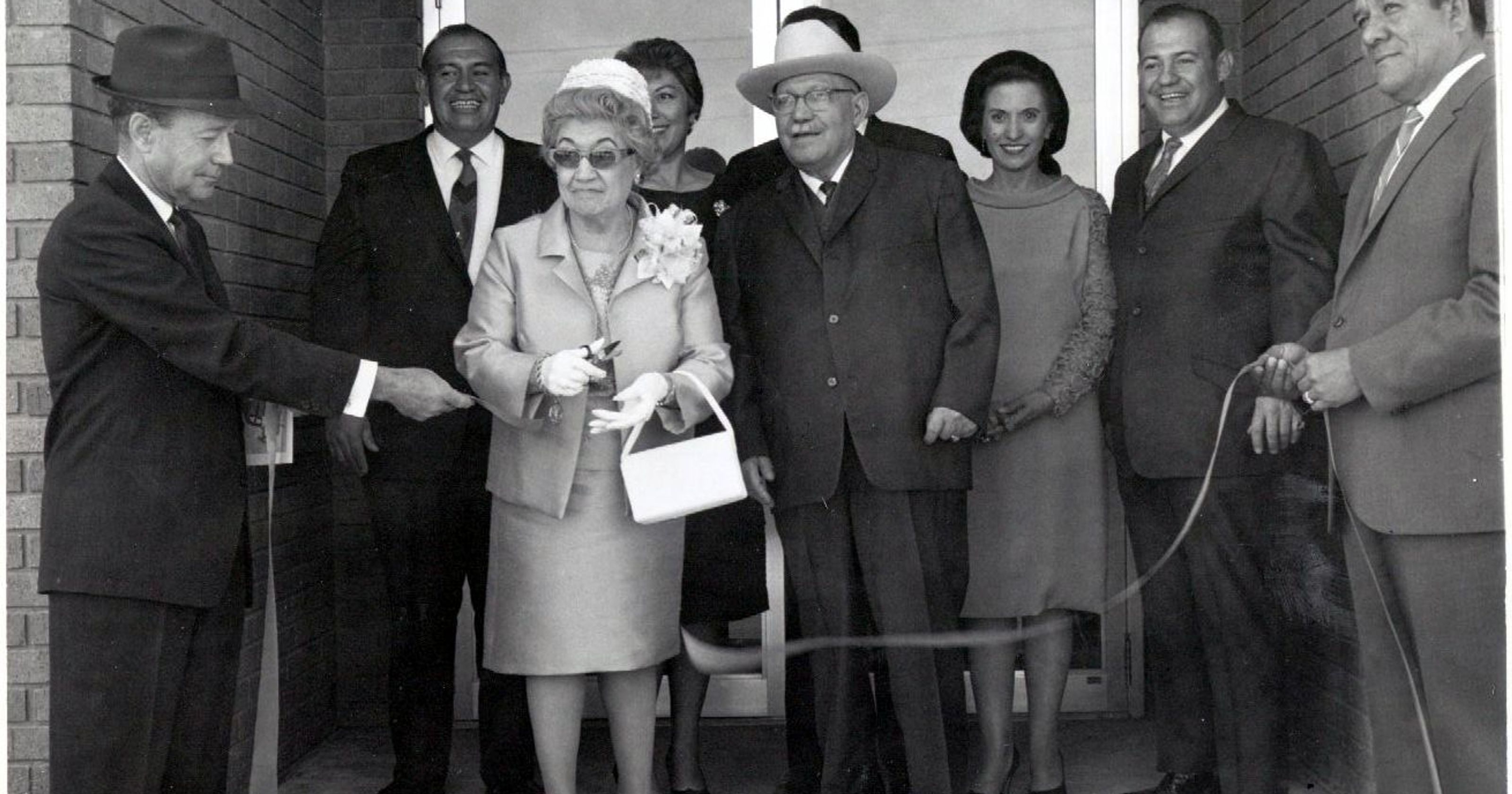 Tony_Lama_Ribbon_Cutting_1962.jpg