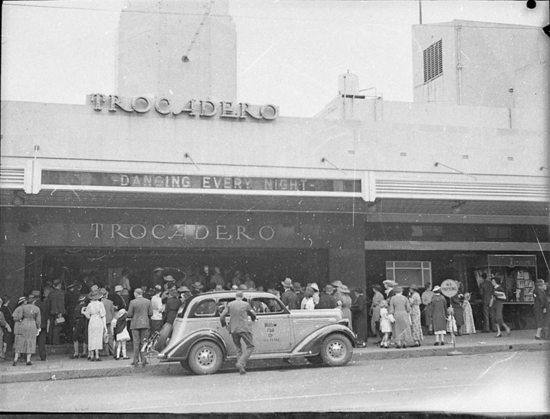 Trocadero Sam Hood 2CH Children's Christmas party, Trocadero, 1936.jpg