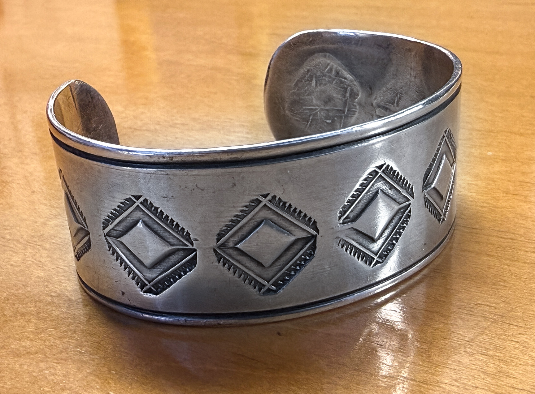 UITA_cuff1.jpg