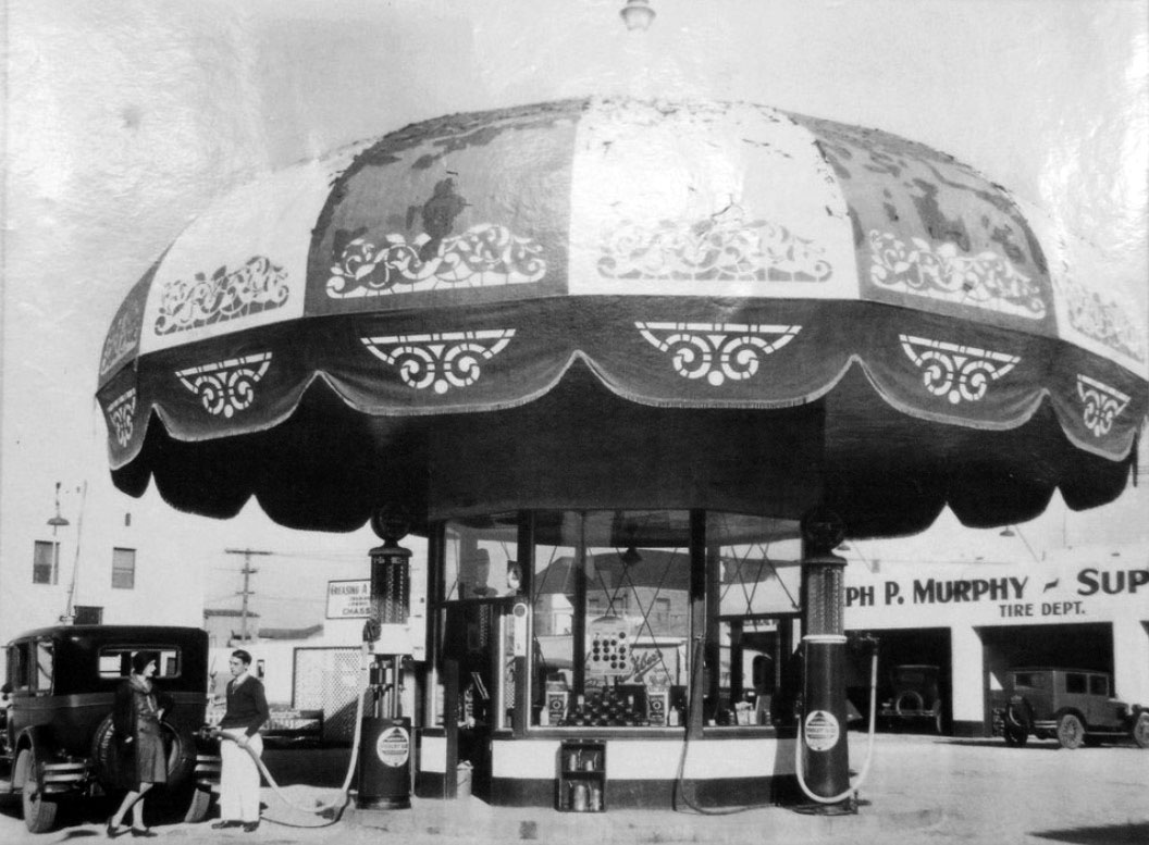 Umbrella_Service_Station_ca1930.jpg