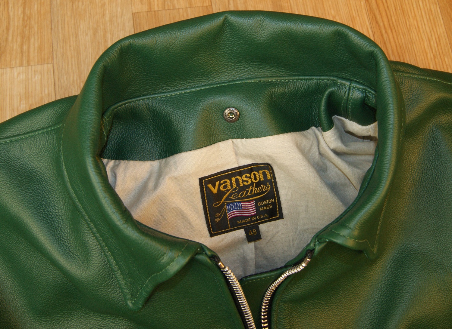 Vanson British Racing Green Model D tag.jpg