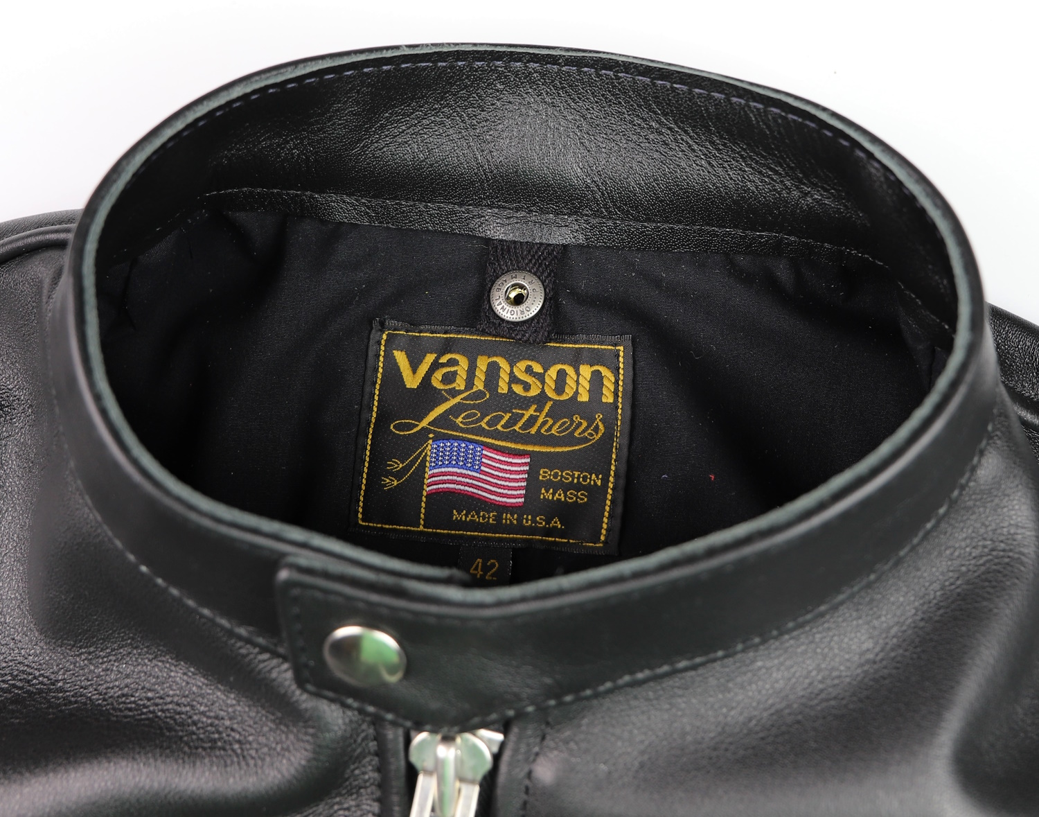 Vanson Comet PLU-3 42N tag.jpg