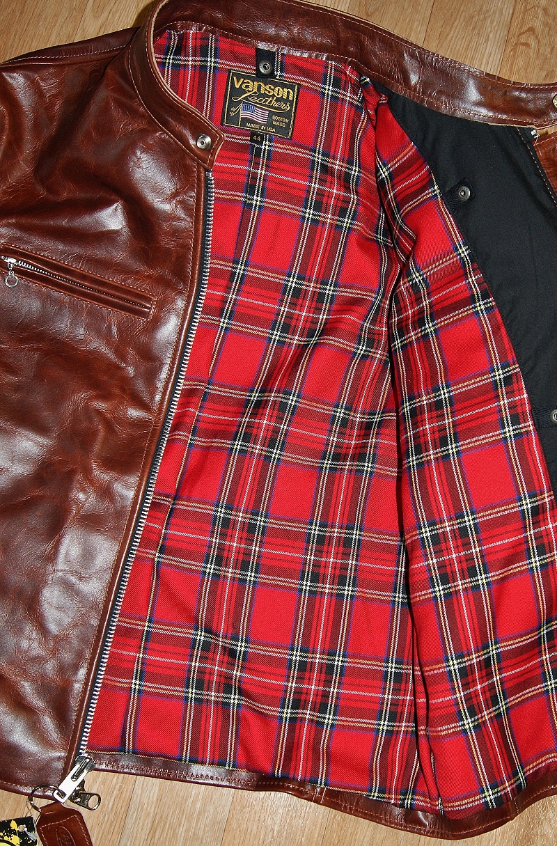 Vanson Comet PLU-3 Octagon red tartan lining.jpg