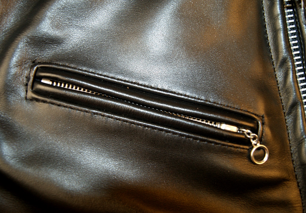 Vanson Continental Daytona chest pocket.jpg