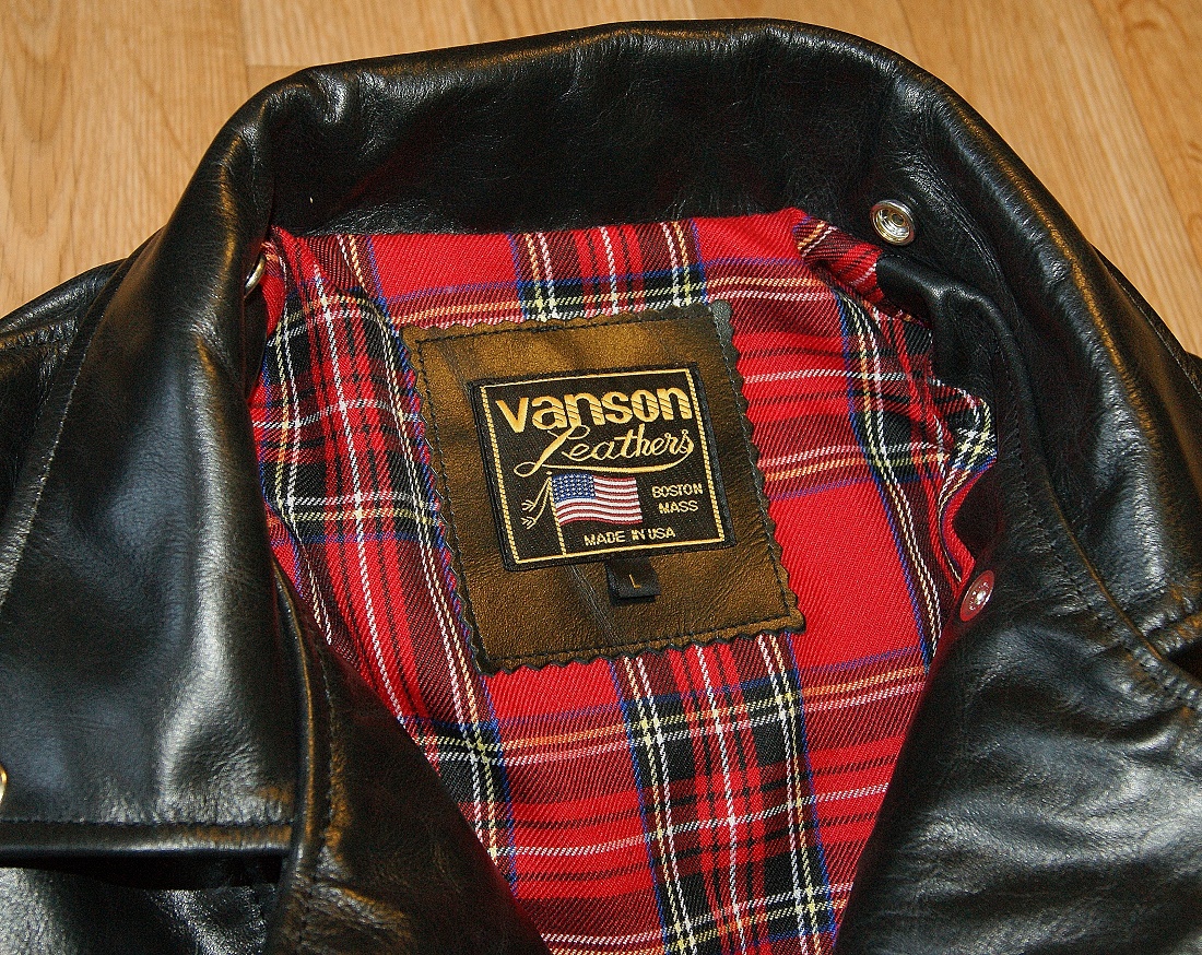 Vanson Daredevil red plaid tag.jpg