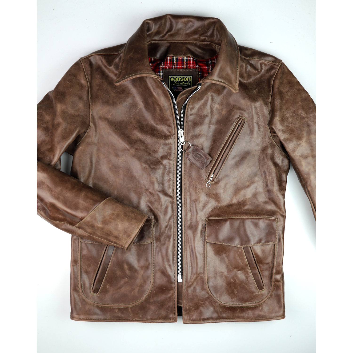 Vanson Woodway Brandy Roma 44 front IG square.jpg