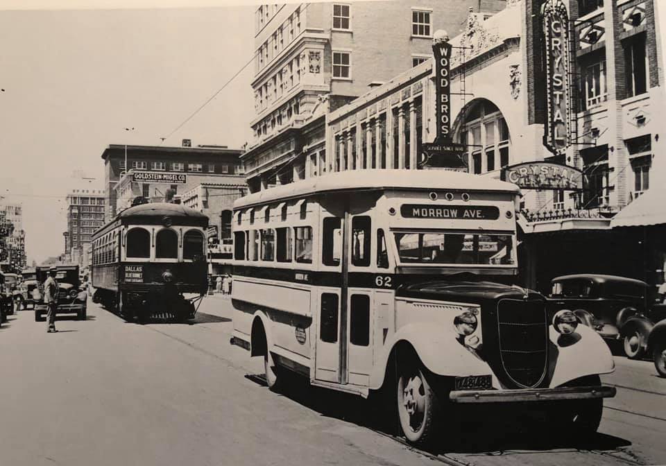 Wood_Bros_Waco_1935_417_Austin.jpg