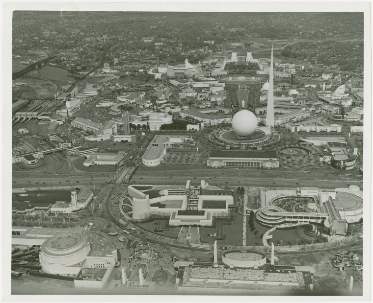 Worlds-Fair-1939-Flushing-Meadows-Corona-Park-Queens-NYC.jpg