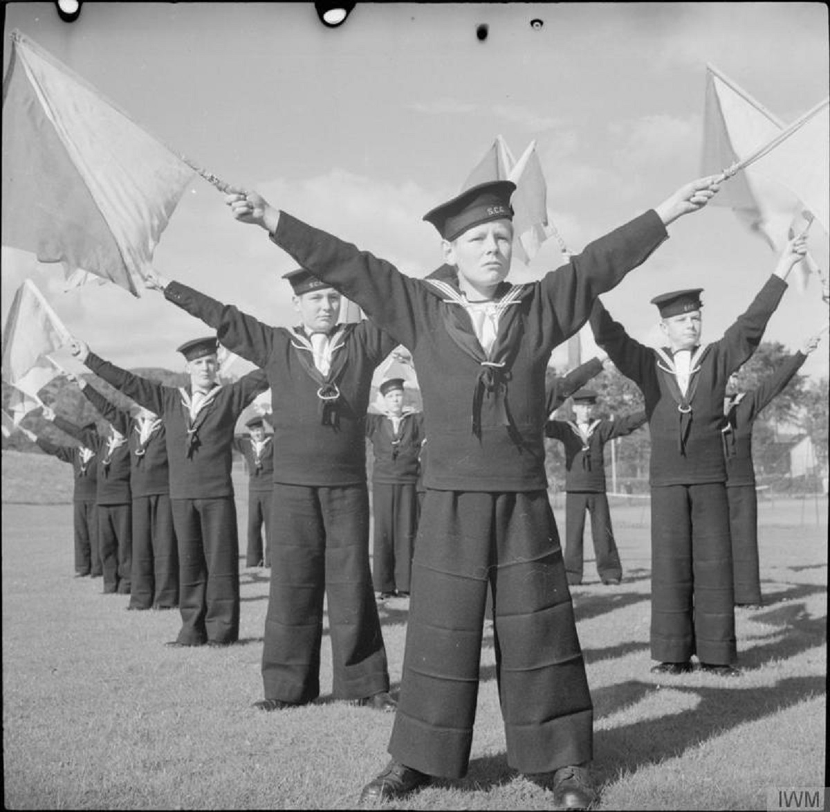 WW2 HMS UNDINE Sea Cadets -- note horiz creases both same in&out and opposite L2R.jpg