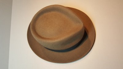 Hat a.jpg