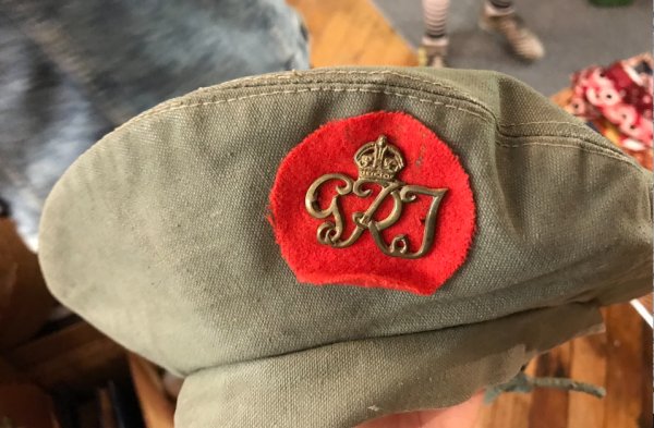 beret old2.jpg