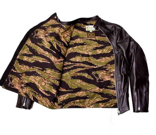 Score-Jacket_5.jpg