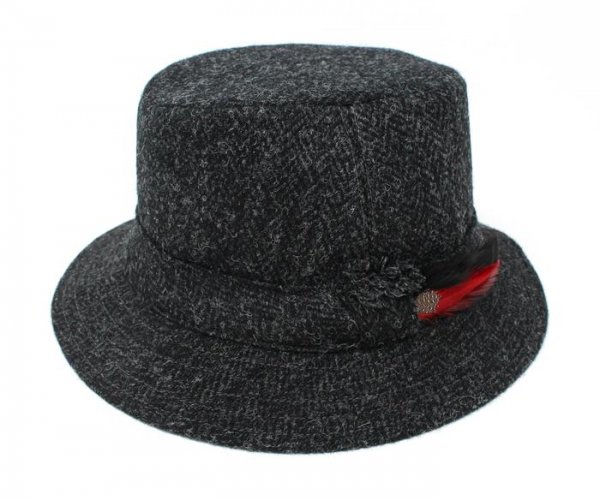 Irish Waking Hat - Charcoal.JPG