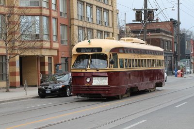 800px-The_TTC%27s_PCC_streetcar_4500_-a.jpg