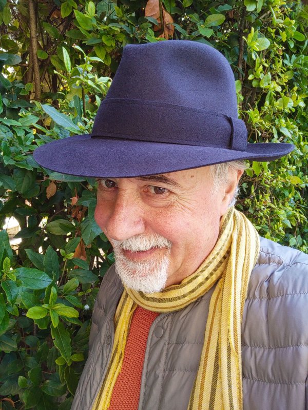 Cervo Tonak Blu 59 B.jpg