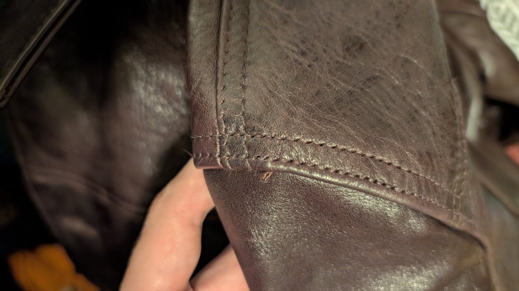 left-shoulder-stitch.jpg