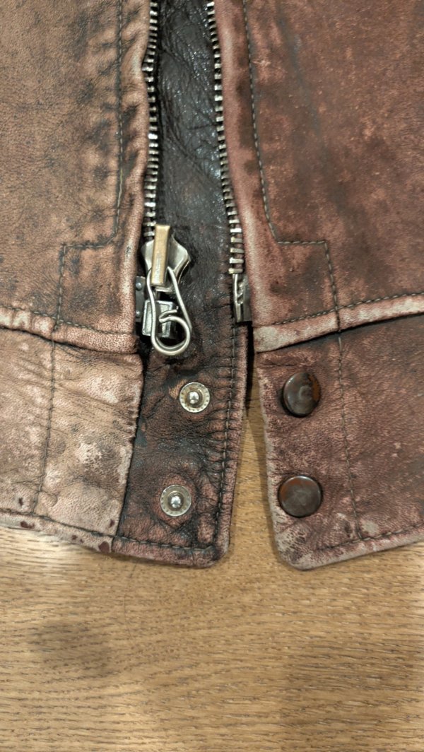05_hem_zipper_end_and_snaps.jpg