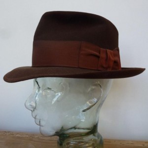 HAT1